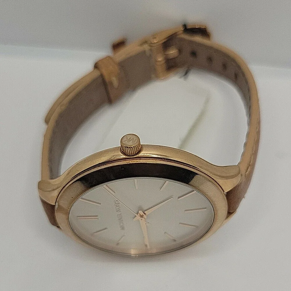Michael Kors Runway MK2284 Women's Brown Leather Analog Dial Quartz Watch AM675